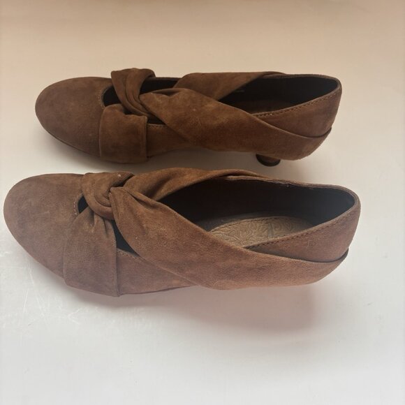 J. Shoes "Abbey" Suede Brown Knot Heels - Size US 6, UK 4, EU 37 - Picture 6 of 11